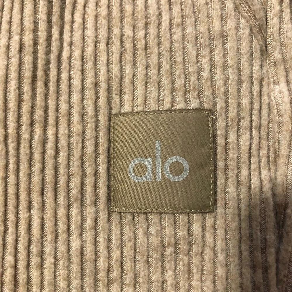 NWT Alo yoga muse sweatpants gravel Heather M soft cozy lounging joggers - Picture 11 of 12